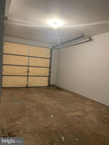 1207 FLINT HILL RD, Wilmington, DE 19808