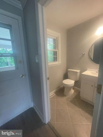 1207 FLINT HILL RD, Wilmington, DE 19808