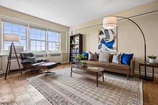 10 Crestmont Rd 5J 5J, Montclair Twp., NJ 07042