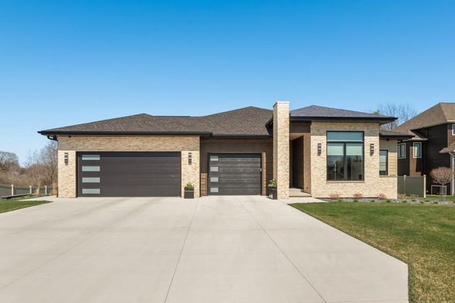 2929 CREEKWOOD DRIVE, Green Bay, WI 54311