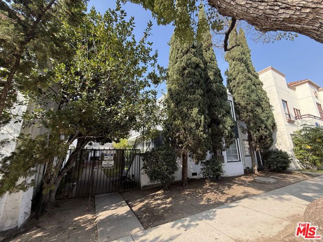221 S Kenwood Street 8, Glendale, CA 91205