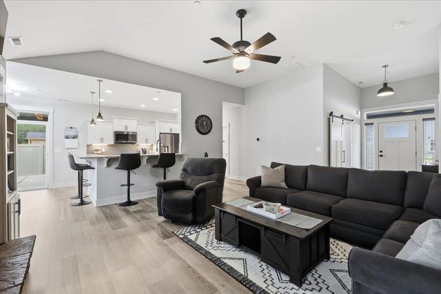 4012 S University Ct, Spokane Valley, WA 99206