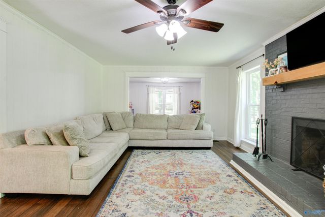 2123 NW Thunderbird Street NW, Hartselle, AL 35640