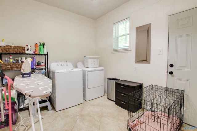 2123 NW Thunderbird Street NW, Hartselle, AL 35640