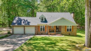 2123 NW Thunderbird Street NW, Hartselle, AL 35640
