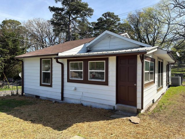 1800 7th Street, Hot Springs, AR 71913