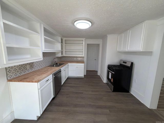 1800 7th Street, Hot Springs, AR 71913