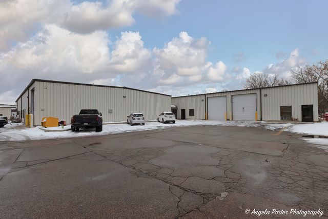947 Carney Court, Antioch, IL 60002