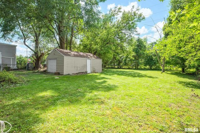 2119 N NORTHCREST Drive, Peoria, IL 61604