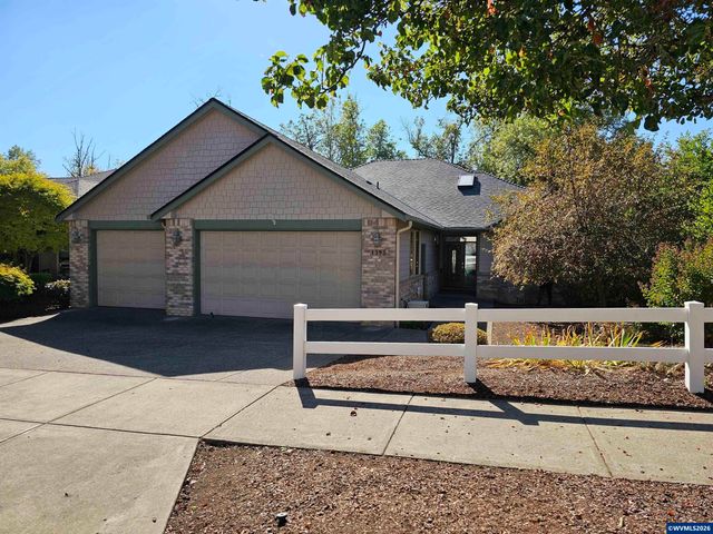 1395 West Meadows Dr NW, Salem, OR 97304