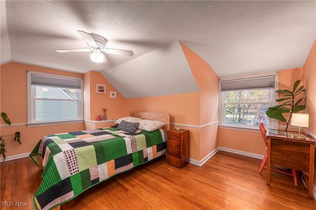 553 Kenilworth Road, Bay Village, OH 44140