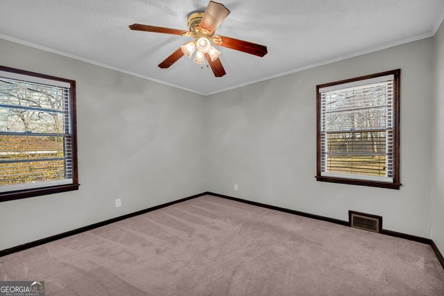 93 Hickory Circle, Toccoa, GA 30577