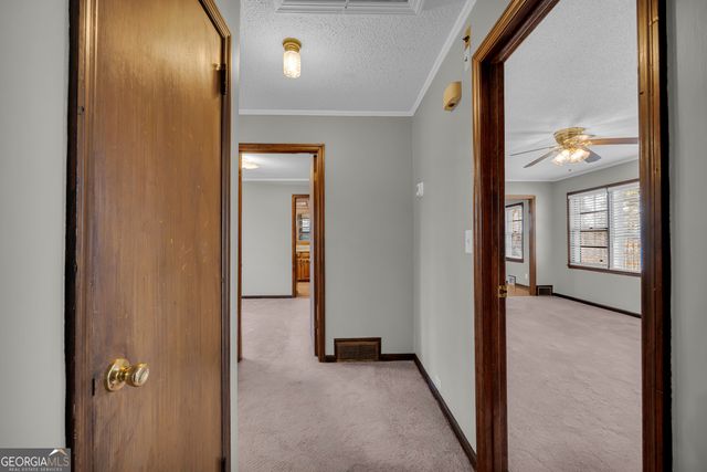 93 Hickory Circle, Toccoa, GA 30577