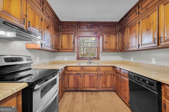 93 Hickory Circle, Toccoa, GA 30577