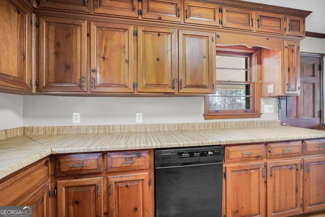 93 Hickory Circle, Toccoa, GA 30577