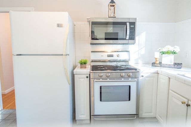 34 Maushop Ave, Barnstable, MA 02630