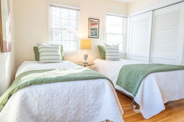 34 Maushop Ave, Barnstable, MA 02630