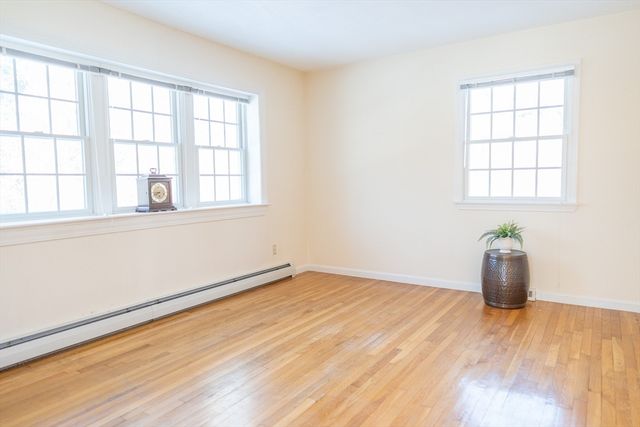 34 Maushop Ave, Barnstable, MA 02630