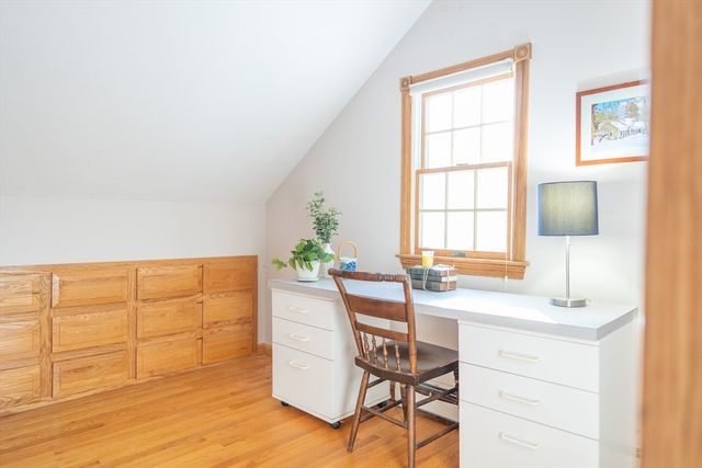 34 Maushop Ave, Barnstable, MA 02630