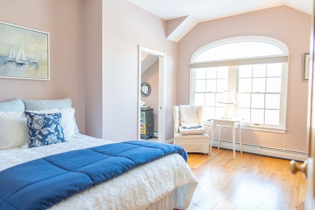 34 Maushop Ave, Barnstable, MA 02630