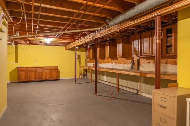 34 Maushop Ave, Barnstable, MA 02630