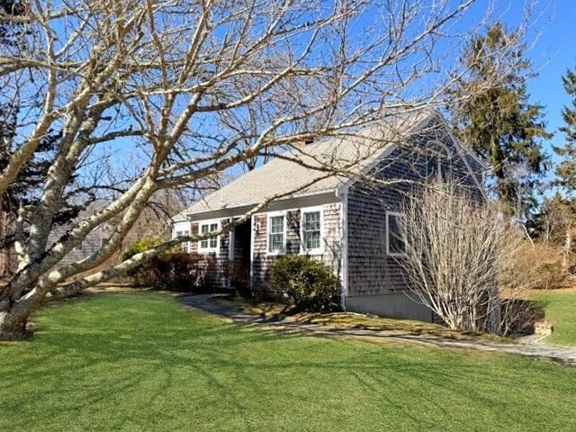 34 Maushop Ave, Barnstable, MA 02630