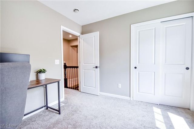 5020 Lakeview Drive, Mentor, OH 44060