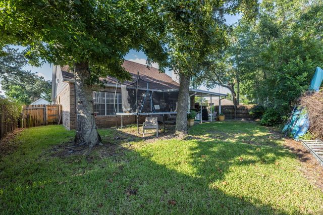 2812 Lee Trevino Court, Shalimar, FL 32579