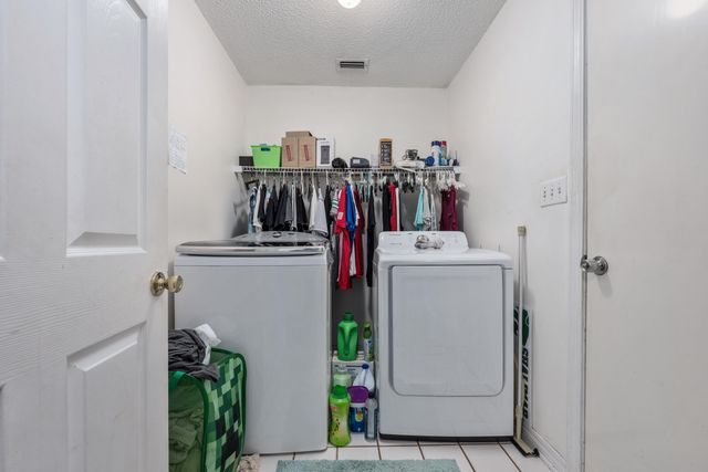 2812 Lee Trevino Court, Shalimar, FL 32579