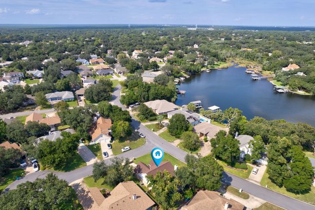 2812 Lee Trevino Court, Shalimar, FL 32579