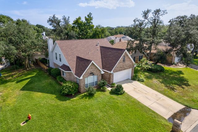 2812 Lee Trevino Court, Shalimar, FL 32579