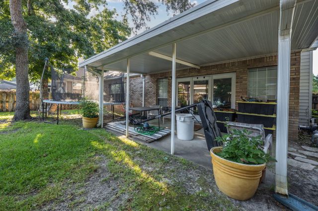 2812 Lee Trevino Court, Shalimar, FL 32579