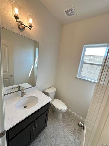 184 Montage Dr, Merced, CA 95348