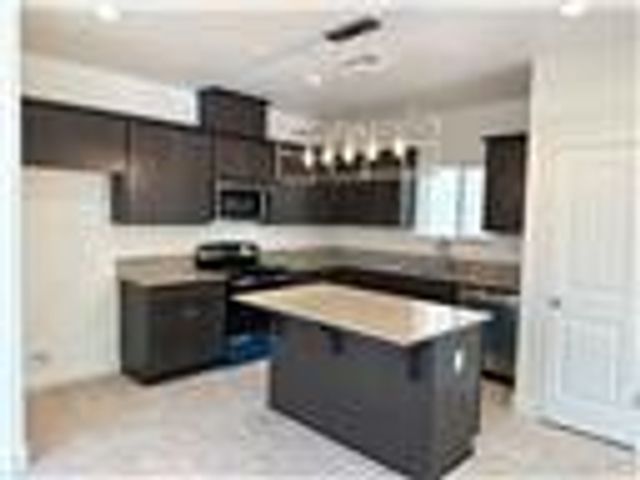 184 Montage Dr, Merced, CA 95348