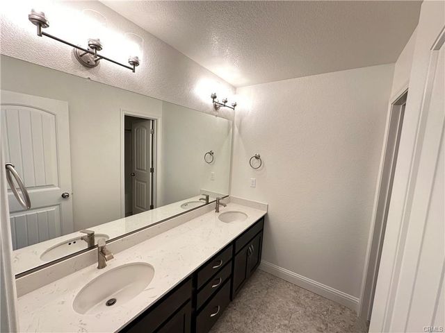 184 Montage Dr, Merced, CA 95348