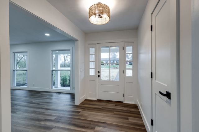 100 Churchill Pl, Franklin, TN 37067