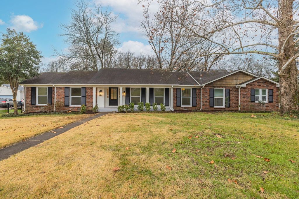 100 Churchill Pl, Franklin, TN 37067