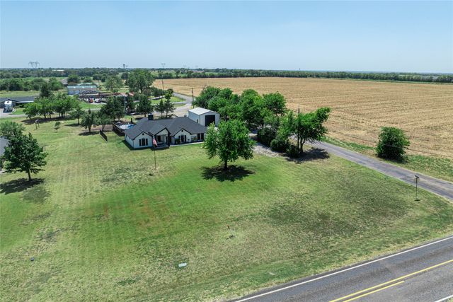 840 Fm 3133, Van Alstyne, TX 75495