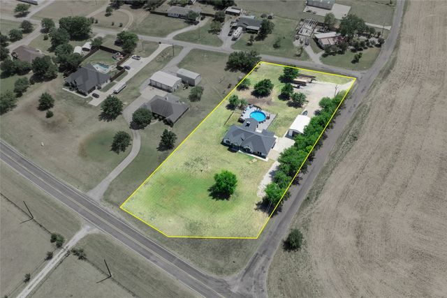 840 Fm 3133, Van Alstyne, TX 75495