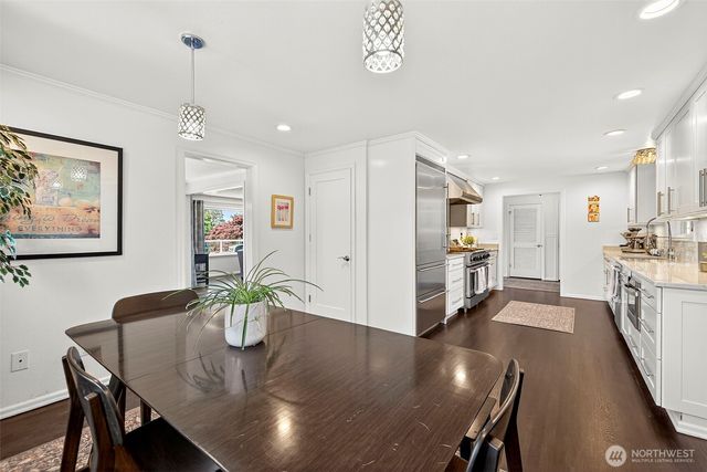 19479 Normandy Park Drive SW, Normandy Park, WA 98166