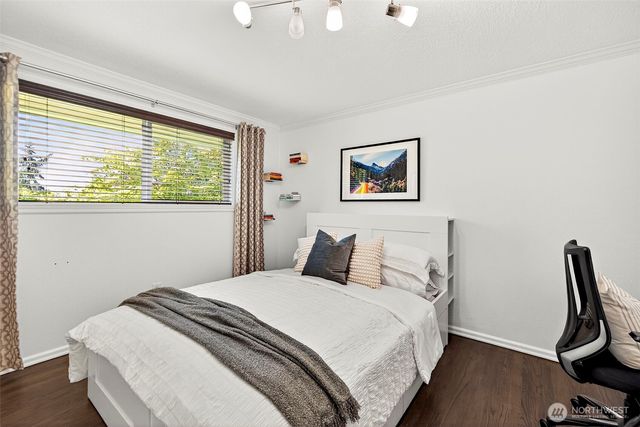 19479 Normandy Park Drive SW, Normandy Park, WA 98166