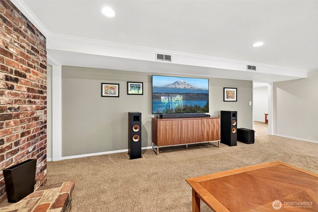 19479 Normandy Park Drive SW, Normandy Park, WA 98166