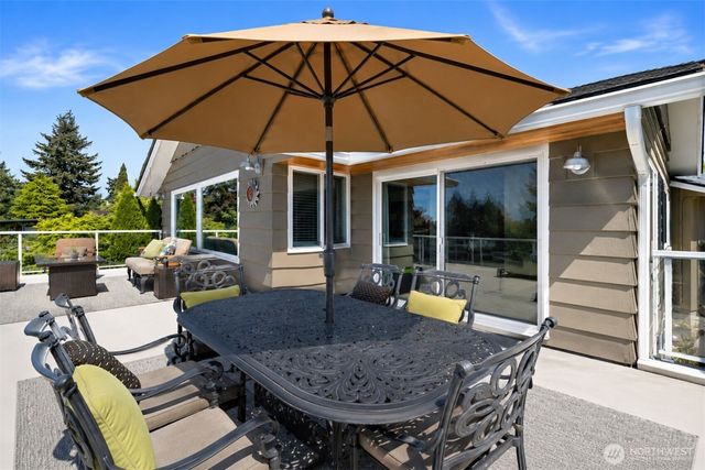 19479 Normandy Park Drive SW, Normandy Park, WA 98166