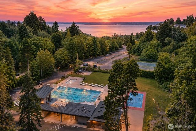 19479 Normandy Park Drive SW, Normandy Park, WA 98166