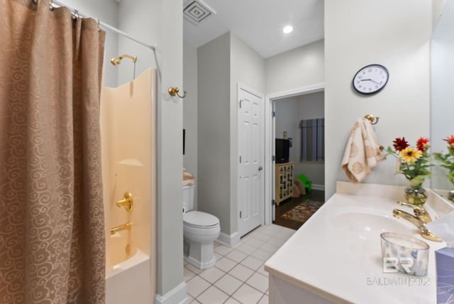100 Peninsula Boulevard A 402, Gulf Shores, AL 36542