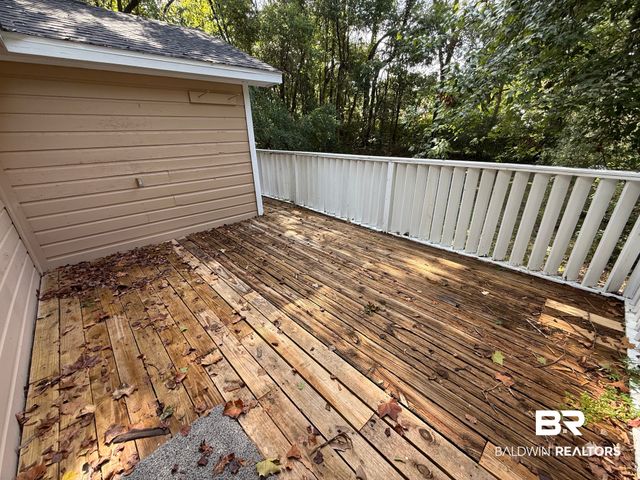 553 4th Avenue, Chickasaw, AL 36611