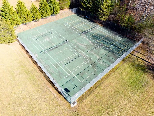 56 Cross Creek, Robbinsville, NC 28771