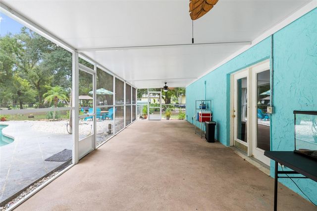 7402 W KNIGHTS GRIFFIN ROAD, Plant City, FL 33565