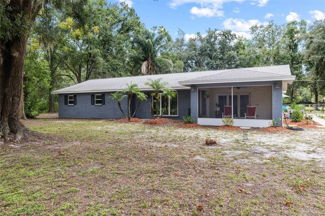 7402 W KNIGHTS GRIFFIN ROAD, Plant City, FL 33565