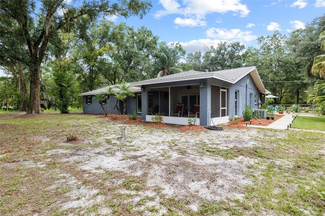 7402 W KNIGHTS GRIFFIN ROAD, Plant City, FL 33565